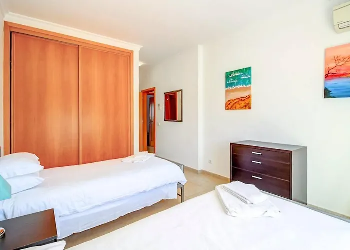 Casa Clara Sun, And Pool דירה לאגוּ‏ש